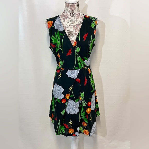 CAMILLA TREE Black floral print faux wrap mini dress size M. - Picture 1 of 11